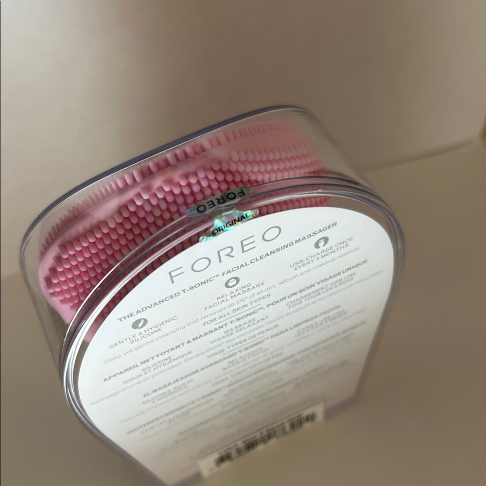 FOREO Luna Mini 2 Sonic Cleanser in Pink - Picture 4 of 4